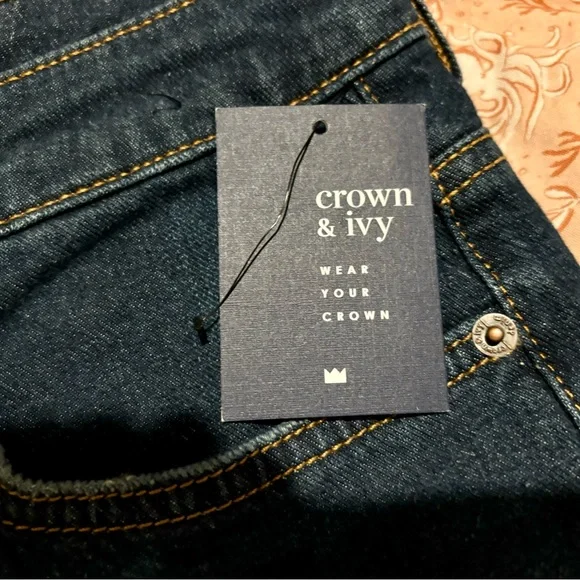 Crown and Ivy NWT women’s jeans size 16W - Picture 5 of 8